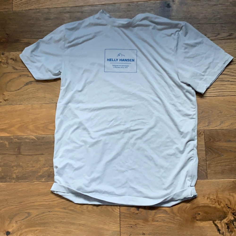 Helly Hansen shirt